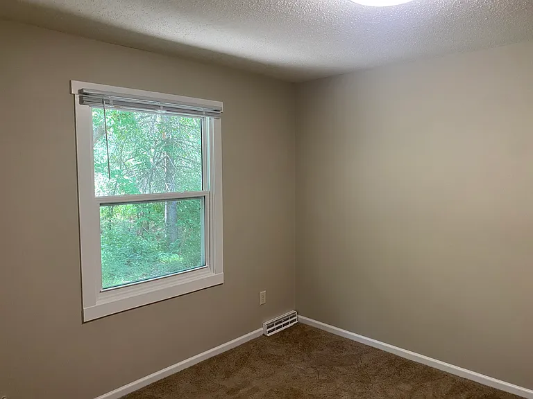 10610 Johnson Cir #10610 — Photo 15