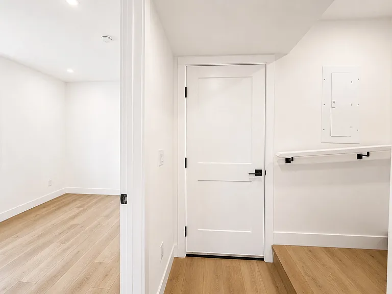 515 17th Ave NW #3 — Photo 10