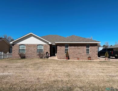 2104 Vivian Ave, Clovis, NM, 88101