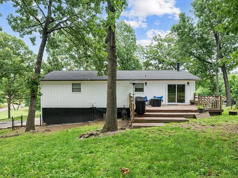 134 Valleyview Dr — Photo 25