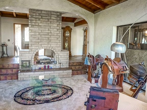 4th image of 21157 Placeritos Blvd