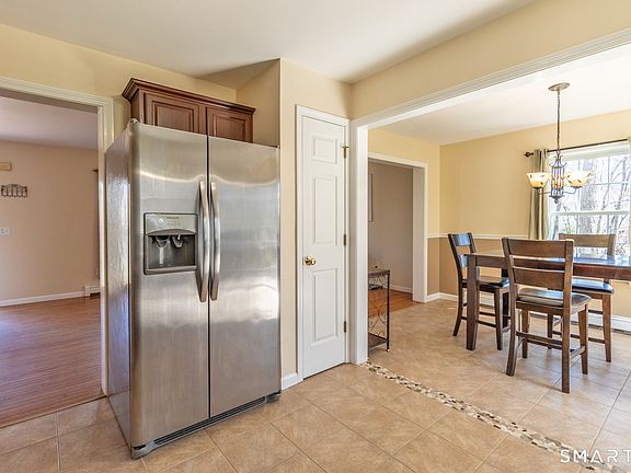 4th image of 17 Flatbrook Road