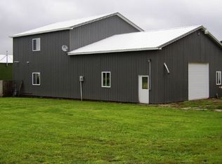 185 Clinton St, Brooklyn, IA 52211