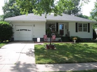 555 N 5th St, Arlington, NE 68002