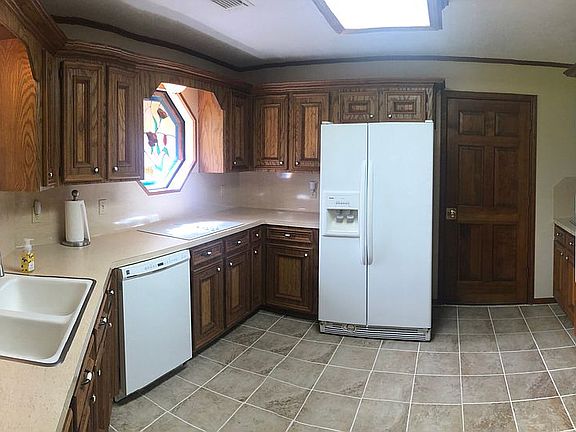 2nd image of 13985 Lillard Ln