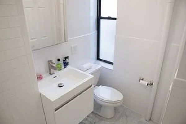 Rented by Blip LLC | media 22