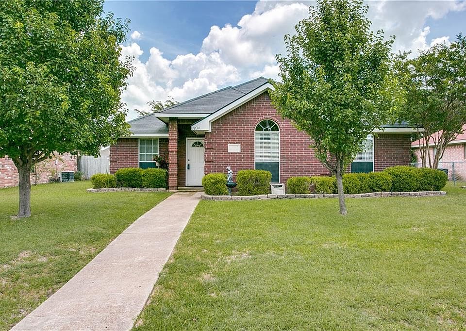 1st image of 1234 Brittany Way