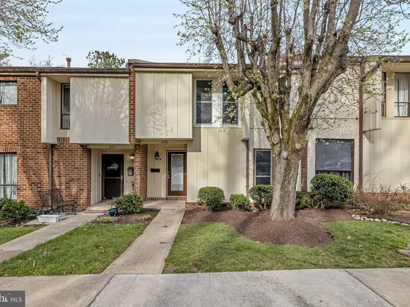 302 Colonel Dr, Henrico, VA 23075