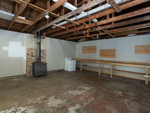 4th image of 1626 6th St