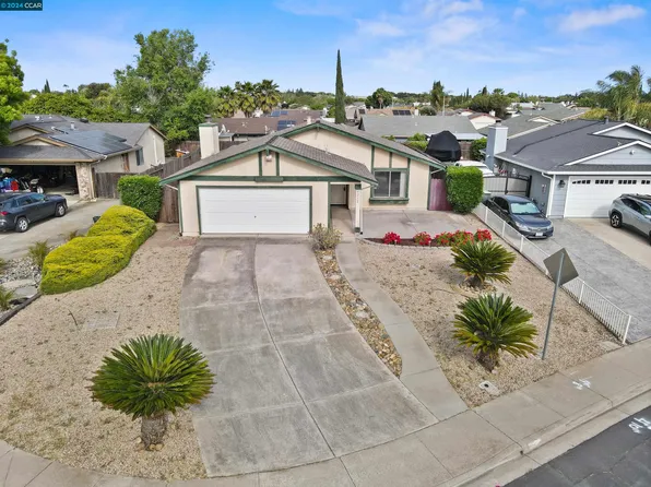 5212 Teakwood Dr, Oakley, CA 94561