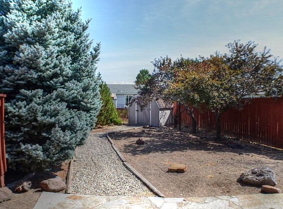 5th image of 360 N Farnsworth Dr