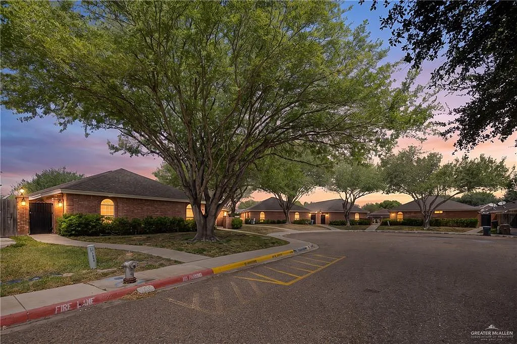 1 bed, 1.0 bath, 788 sqft, $625 — Photo 2