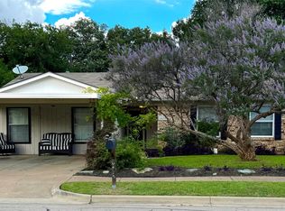 6425 Old Mill Cir, Watauga, TX 76148