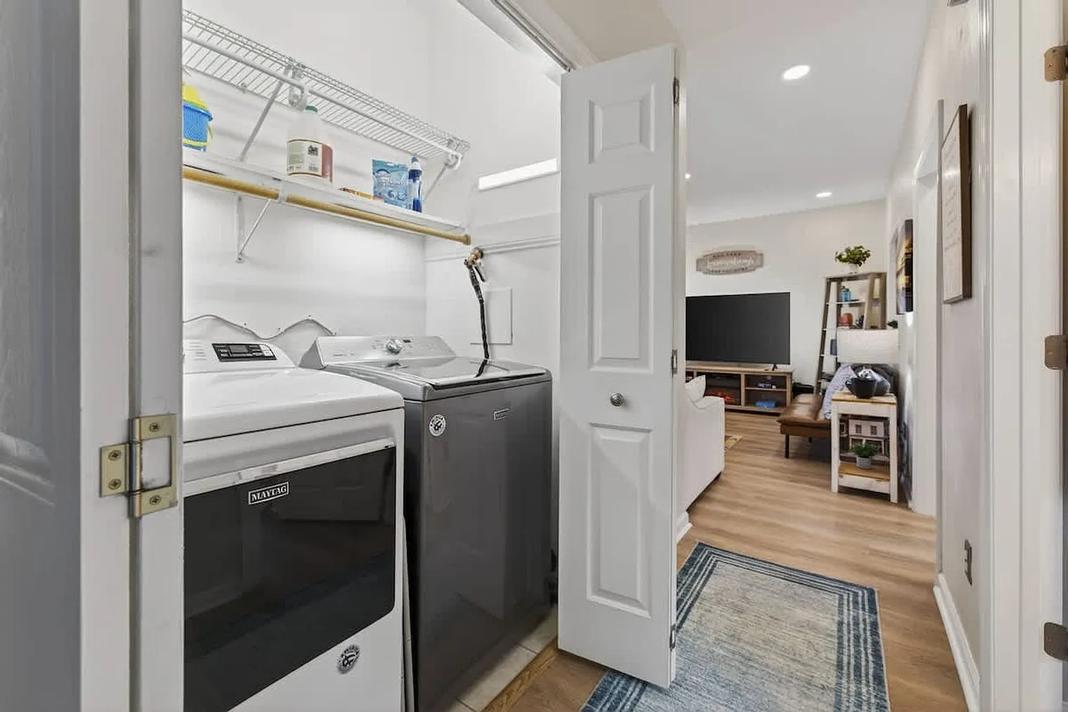 2 bed, 2.0 bath, $2,235 — Photo 2