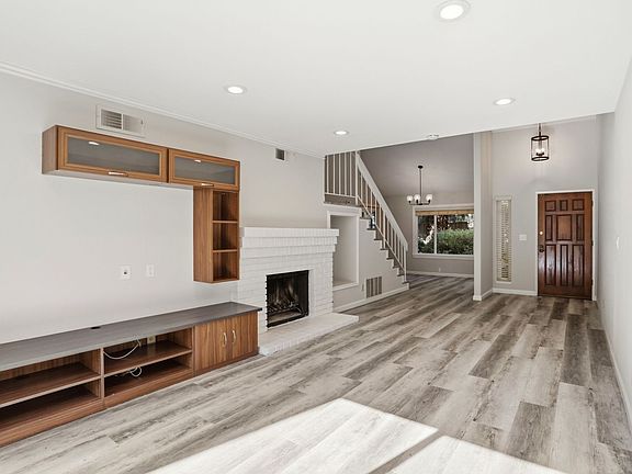 5th image of 1686 Las Piedras Ct