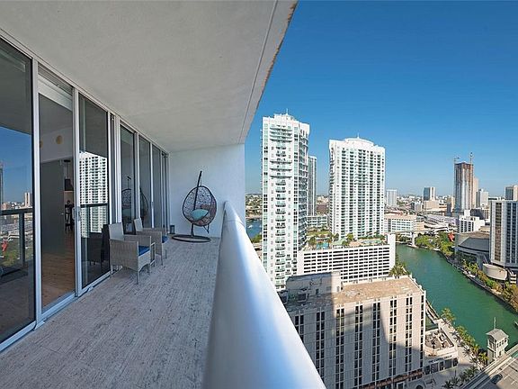 5th image of 485 Brickell Ave APT 2603