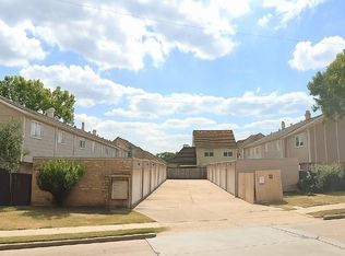 1477 Springrock Ln #12, Houston, TX 77055