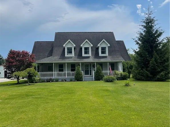 2620 Hall Rd, Lancaster, NY 14086