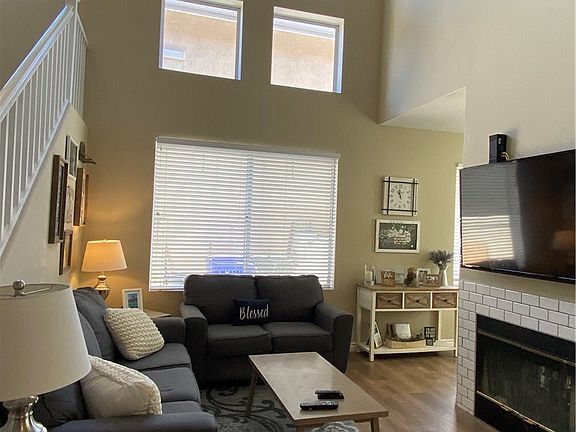 5th image of 30317 Marigold Cir