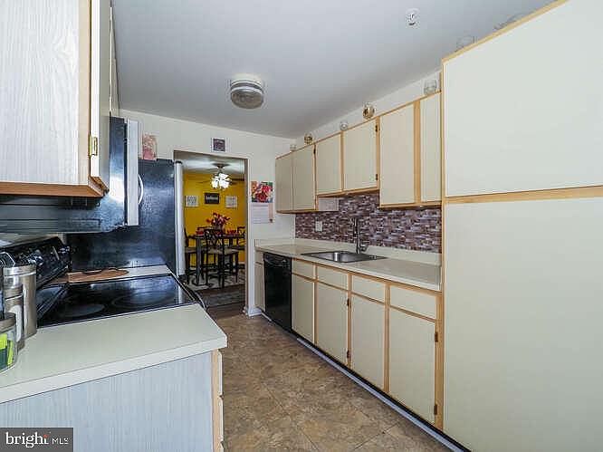1st image of 310 Blue Water Ct Unit 102