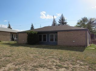 142 S Cribbon Ave, Cheyenne, WY 82007