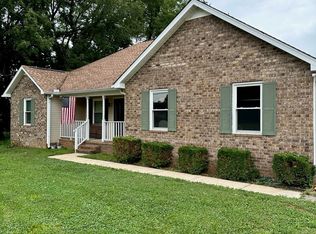 310 Fall Creek Dr, Murfreesboro, TN 37129