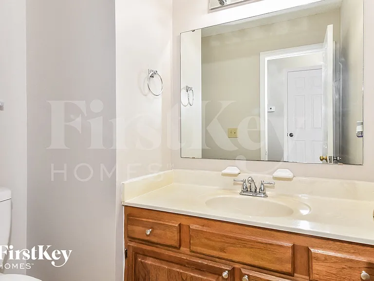 6411 Cardinal Wood Dr — Photo 13
