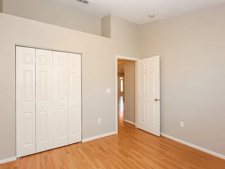 2047 Sarah Louise Dr — Photo 12