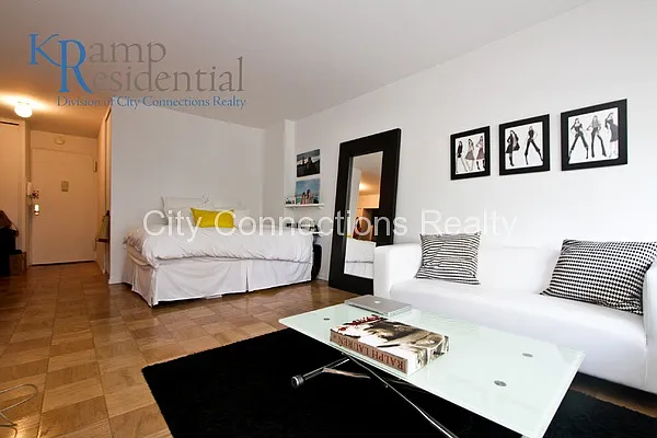 Rented by City Connections Realty | media 1