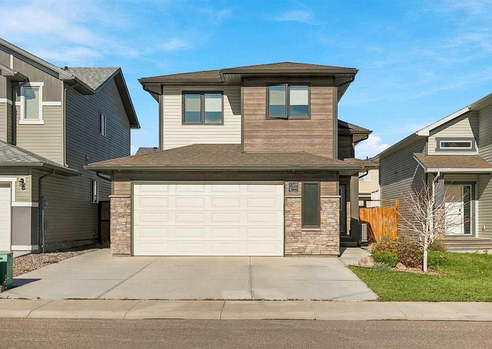 1st image of 1369 SE Pacific Cir W