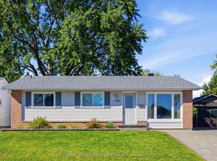 1381 Matheson Rd, Ottawa, ON K1J8B5