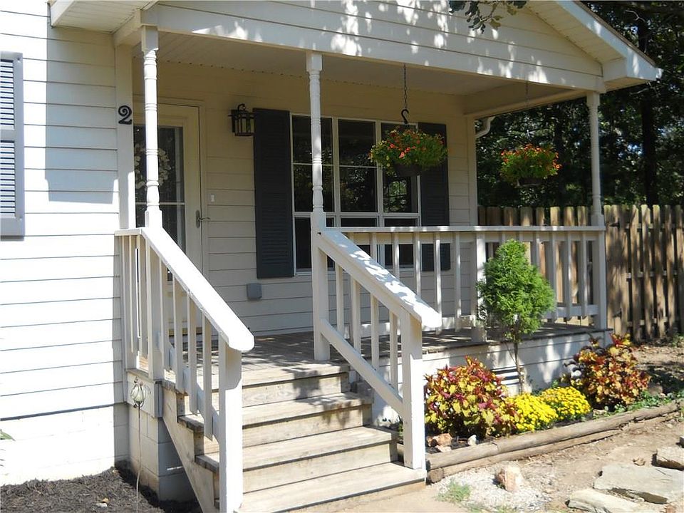 1st image of 2 McManigal Ln
