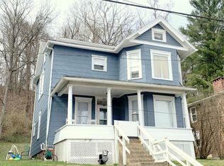 145 Grosvenor St, Athens, OH