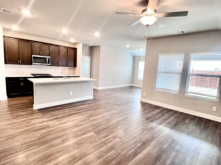 2367 Aspen Hill Dr #1 — Photo 7