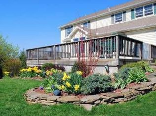 996 Mountainer Ct, Westminster, MD 21157