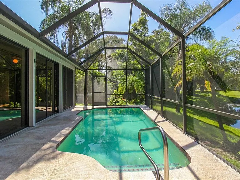 5462 Colonial Oaks Blvd — Photo 12