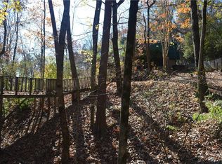 63 Skywood Ln, Cleveland, GA 30528