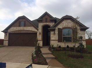 800 Duckett Dr, Euless, TX 76039