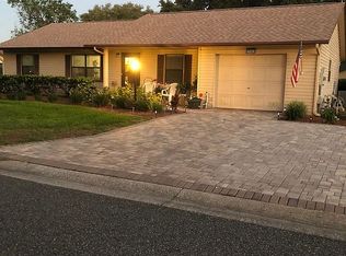 25952 Newcombe Cir, Leesburg, FL 34748