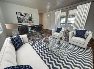 2097 Rogue River Hwy, Gold Hill, OR 97525