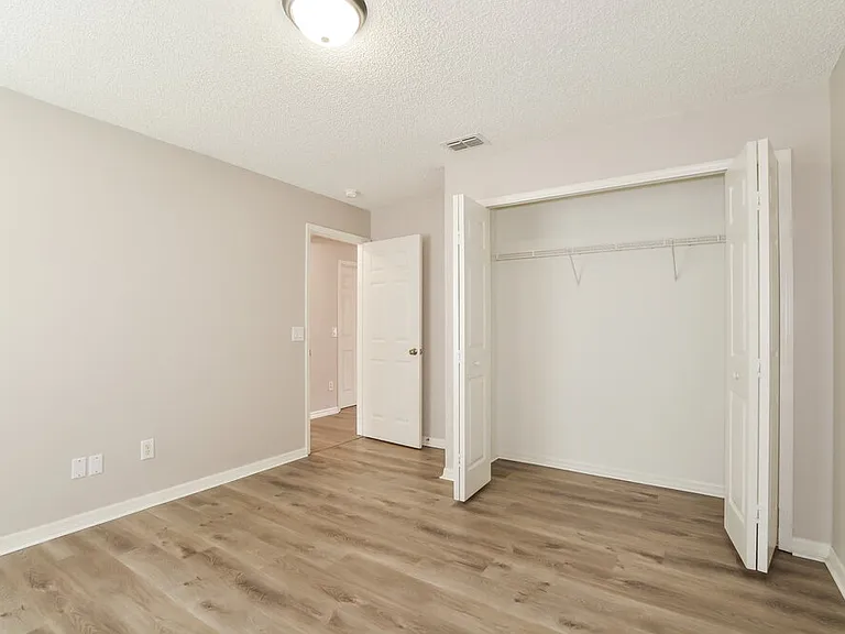 1876 Olivia Cir — Photo 12