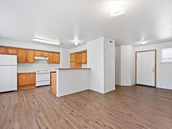 5th image of 6005I Chapel Hill Blvd #I-102