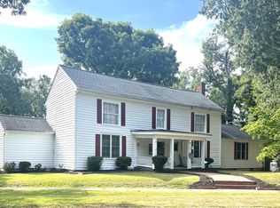 1404 10th St, Victoria, VA 23974