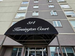 314 W 14th St NW #704, Calgary, AB T2N 1Z8