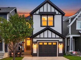 52 W Evansborough Way NW, Calgary, AB T3P 0M3
