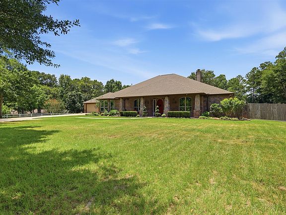 4th image of 151 Lyndsey Dr