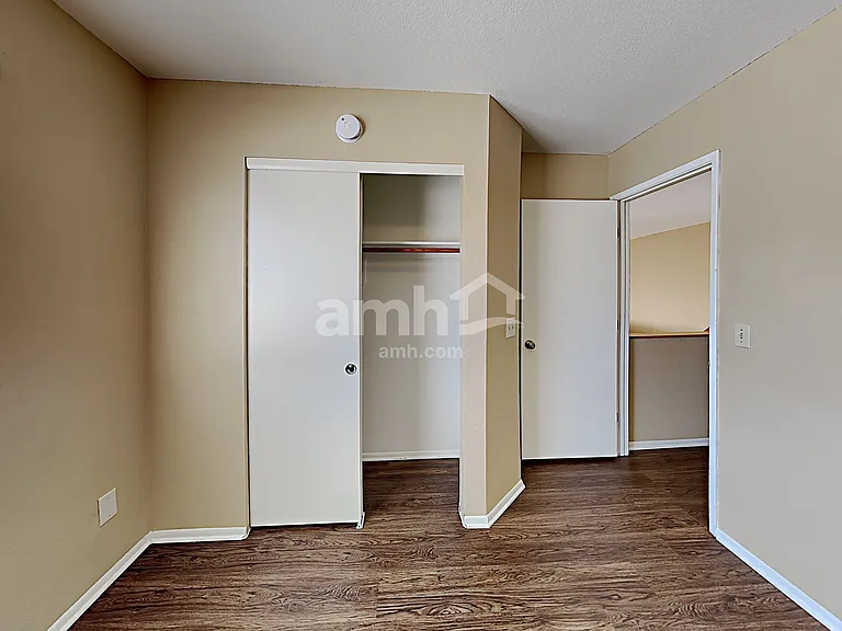 9957 E Paseo — Photo 10