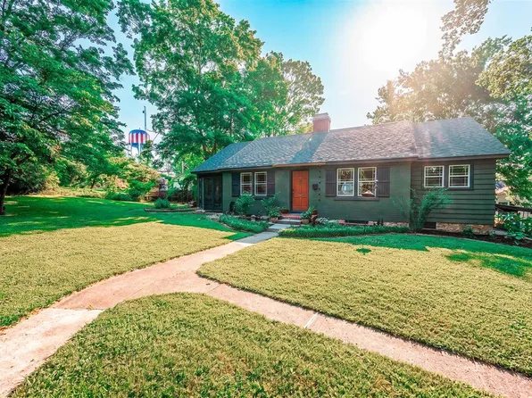 807 Edgewood St, Bowling Green, KY 42101