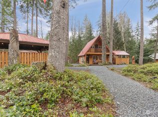 321 Paradise Dr, Ashford, WA 98304