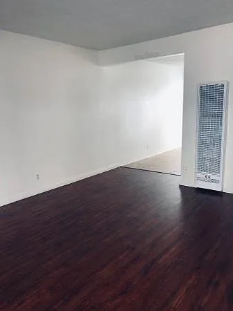 12546 Pacific Ave #4 — Photo 2